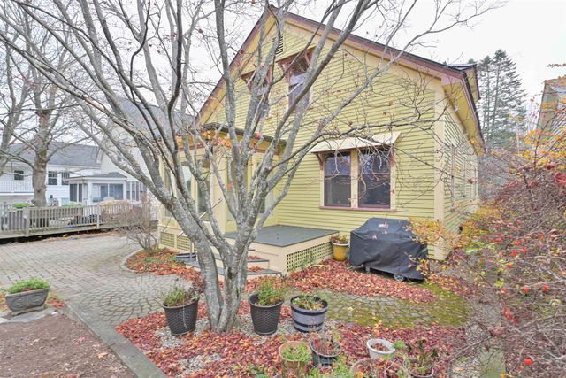 471 Lowell Street, Manchester, NH 03104