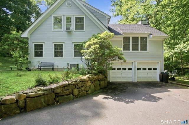 51 Mamanasco Road, Ridgefield, CT 06877