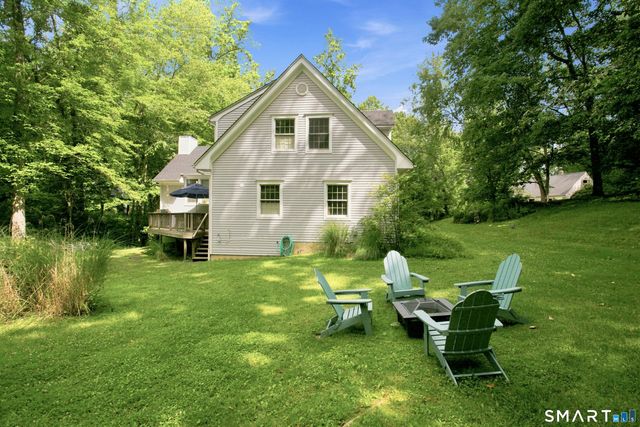 51 Mamanasco Road, Ridgefield, CT 06877
