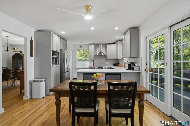 51 Mamanasco Road, Ridgefield, CT 06877