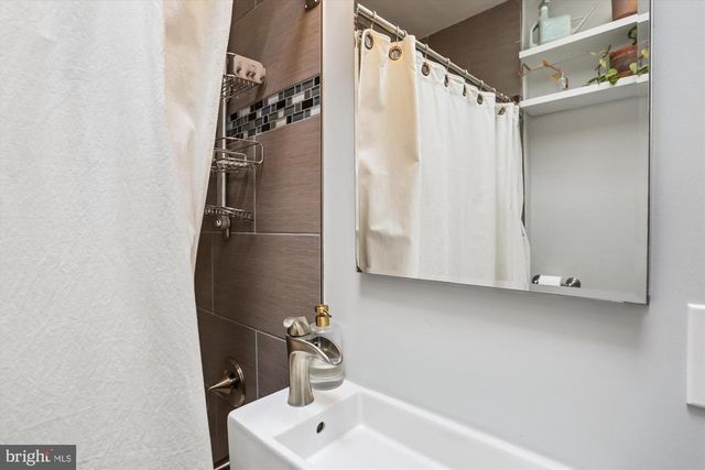 312 PEABODY ST NW, Washington, DC 20011