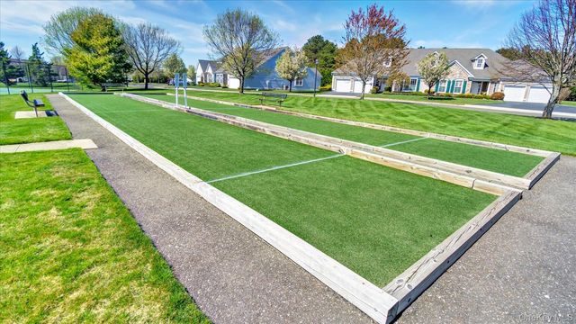 49 Samantha Circle 49, Westhampton, NY 11977