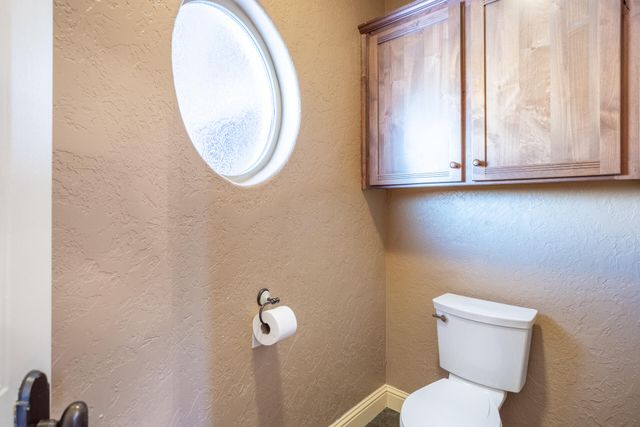 8400 Maynard Road, Palo Cedro, CA 96073