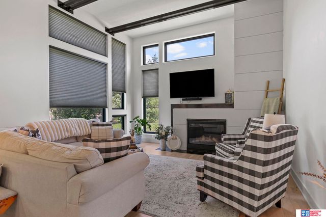 4505 Hawthorne Drive, Lincoln, NE 68516