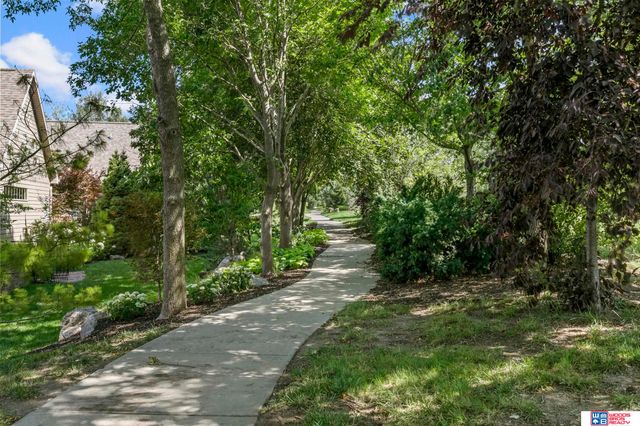 4505 Hawthorne Drive, Lincoln, NE 68516
