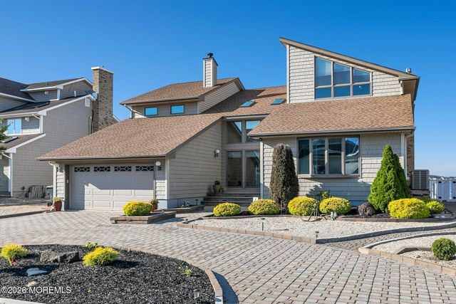 1916 Mizzen Road, Toms River, NJ 08753
