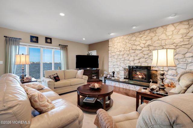 1916 Mizzen Road, Toms River, NJ 08753