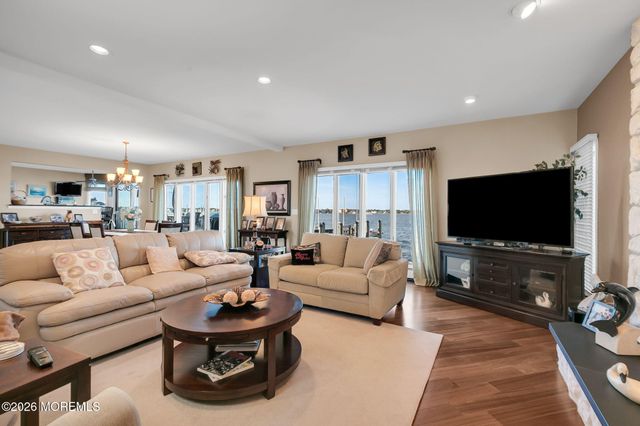 1916 Mizzen Road, Toms River, NJ 08753