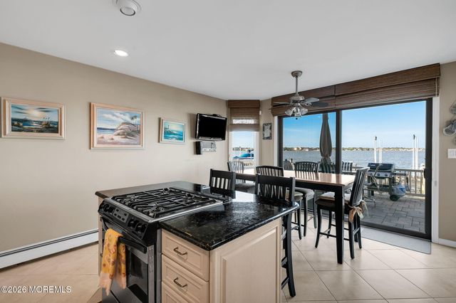 1916 Mizzen Road, Toms River, NJ 08753