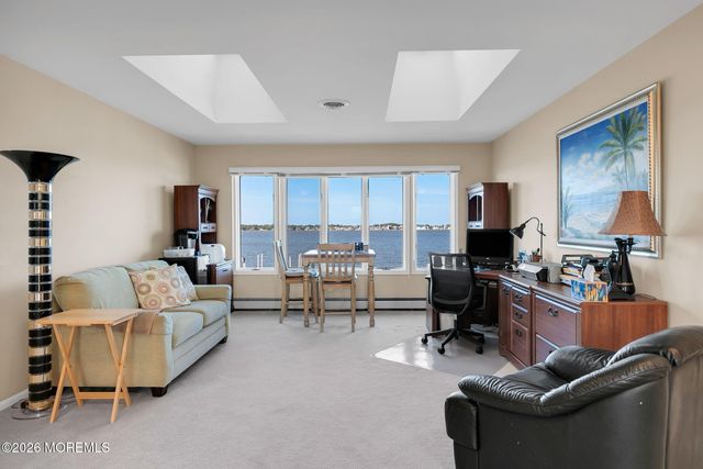 1916 Mizzen Road, Toms River, NJ 08753
