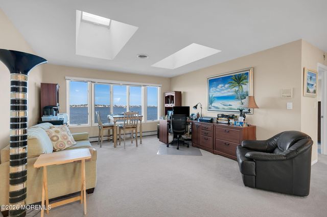1916 Mizzen Road, Toms River, NJ 08753