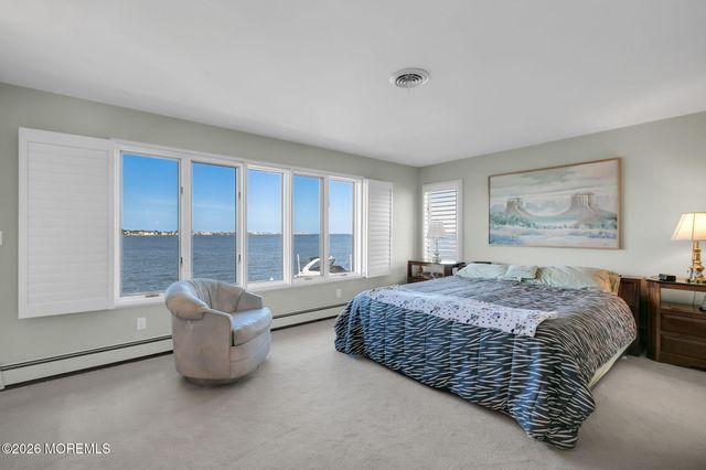 1916 Mizzen Road, Toms River, NJ 08753