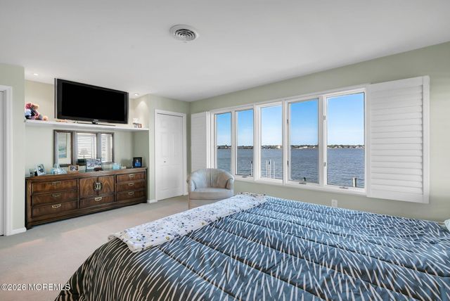 1916 Mizzen Road, Toms River, NJ 08753
