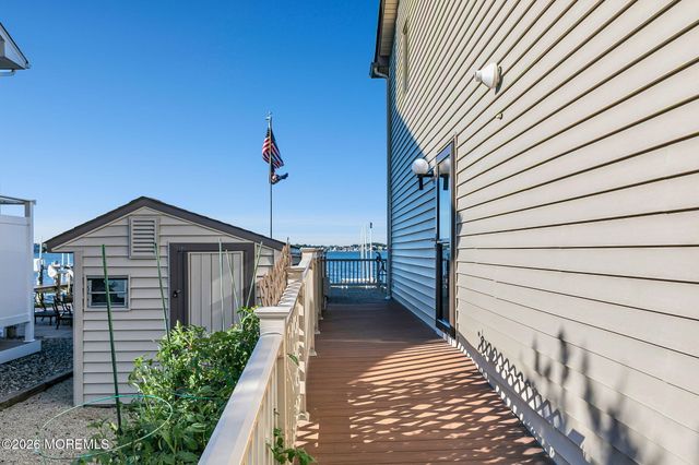 1916 Mizzen Road, Toms River, NJ 08753
