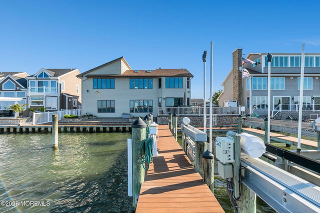 1916 Mizzen Road, Toms River, NJ 08753
