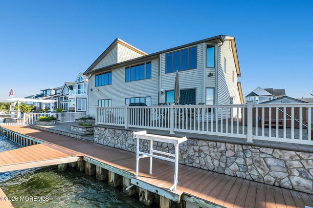 1916 Mizzen Road, Toms River, NJ 08753