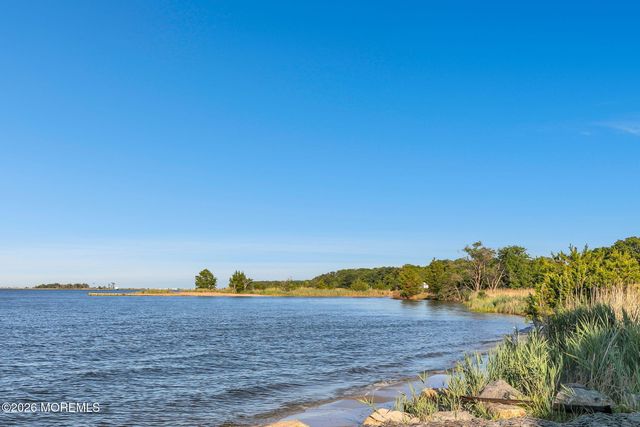 1916 Mizzen Road, Toms River, NJ 08753