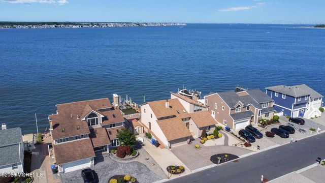 1916 Mizzen Road, Toms River, NJ 08753