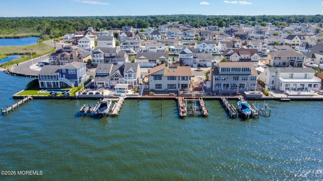 1916 Mizzen Road, Toms River, NJ 08753