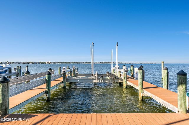 1916 Mizzen Road, Toms River, NJ 08753