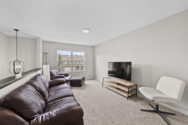 2557 Taberville Drive, Blacklick, OH 43004