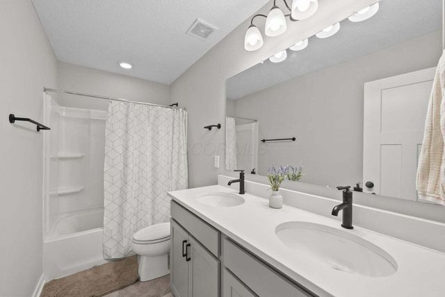 2557 Taberville Drive, Blacklick, OH 43004