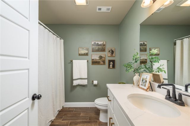 5399 Clear Springs Avenue, Springdale, AR 72762