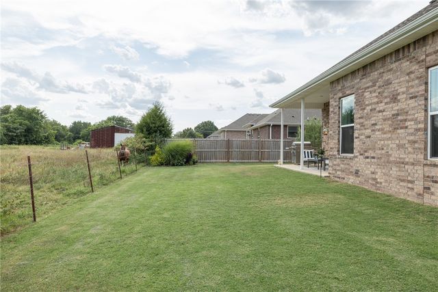5399 Clear Springs Avenue, Springdale, AR 72762