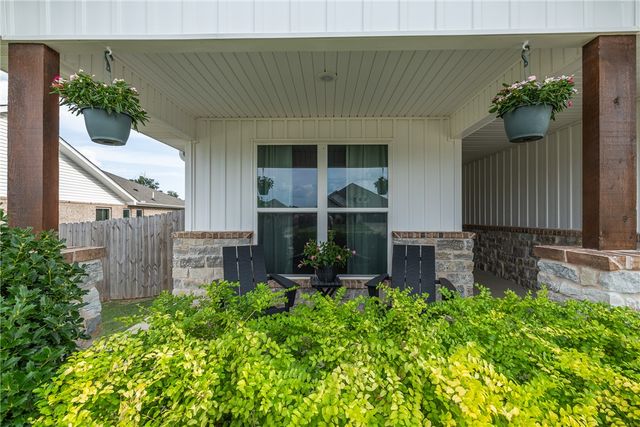 5399 Clear Springs Avenue, Springdale, AR 72762