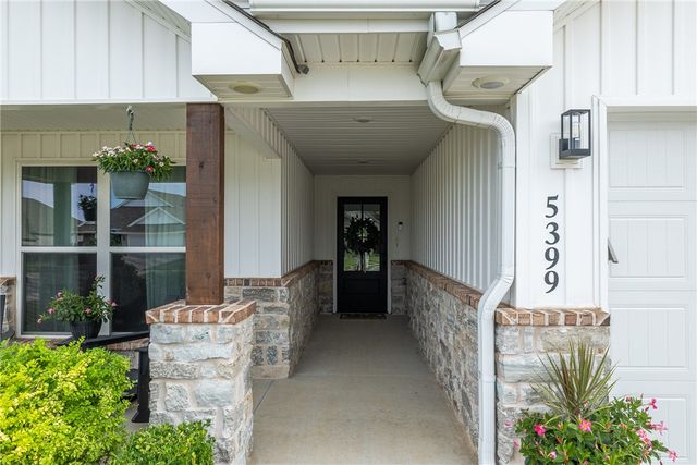 5399 Clear Springs Avenue, Springdale, AR 72762
