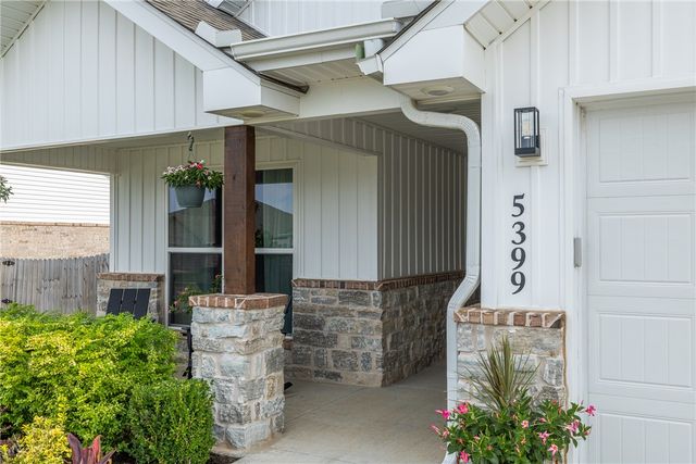 5399 Clear Springs Avenue, Springdale, AR 72762
