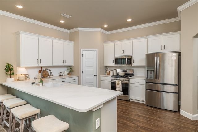 5399 Clear Springs Avenue, Springdale, AR 72762