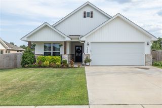 5399 Clear Springs Avenue, Springdale, AR 72762