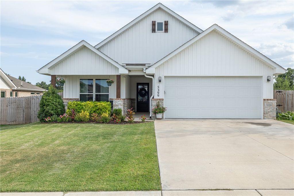 5399 Clear Springs Avenue, Springdale, AR 72762