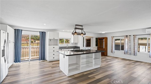 28736 Warren, Hemet, CA 92545
