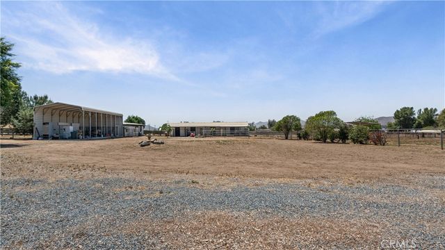 28736 Warren, Hemet, CA 92545