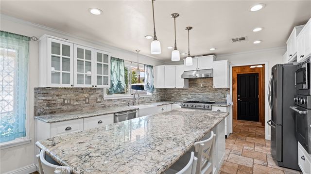 28736 Warren, Hemet, CA 92545