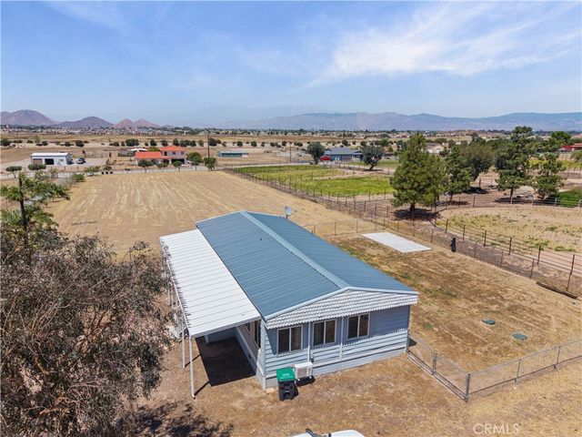 28736 Warren, Hemet, CA 92545