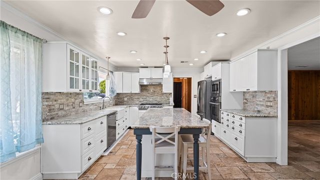 28736 Warren, Hemet, CA 92545