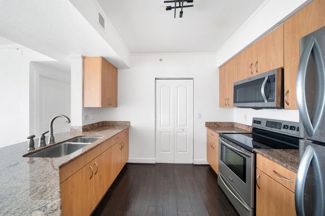 1830 Radius Drive 405, Hollywood, FL 33020