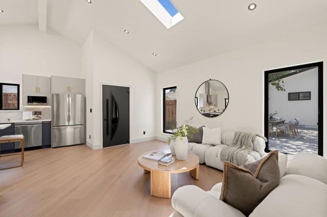 15045 Stratford Drive, San Jose, CA 95124