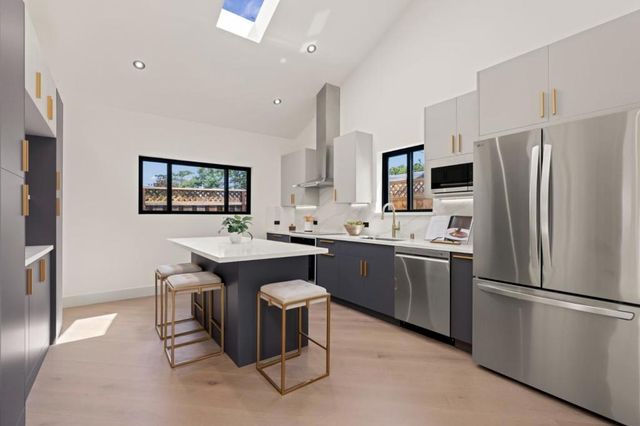 15045 Stratford Drive, San Jose, CA 95124