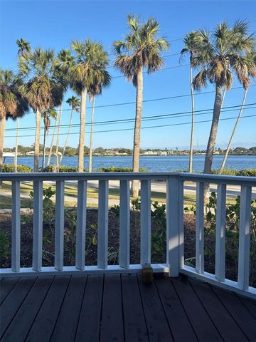 401 WHITCOMB BOULEVARD, Tarpon Springs, FL 34689