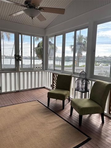 401 WHITCOMB BOULEVARD, Tarpon Springs, FL 34689