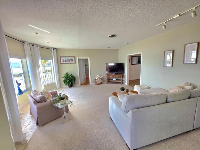 401 WHITCOMB BOULEVARD, Tarpon Springs, FL 34689