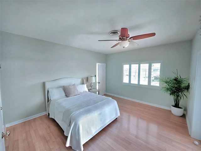 401 WHITCOMB BOULEVARD, Tarpon Springs, FL 34689