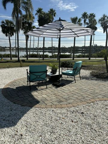 401 WHITCOMB BOULEVARD, Tarpon Springs, FL 34689