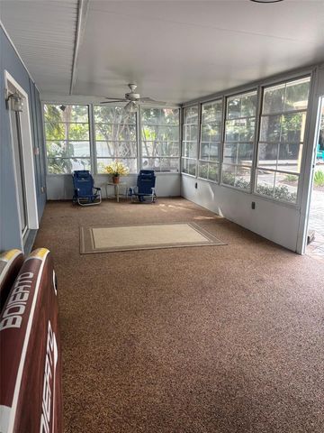 401 WHITCOMB BOULEVARD, Tarpon Springs, FL 34689