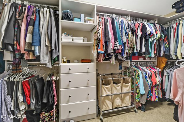 33 Hemlock Court, Crossville, TN 38558