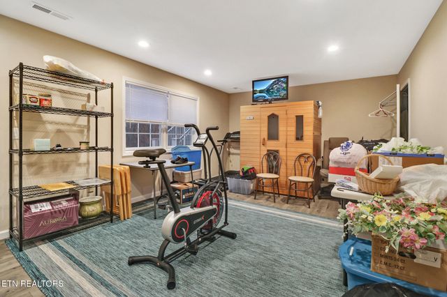 33 Hemlock Court, Crossville, TN 38558